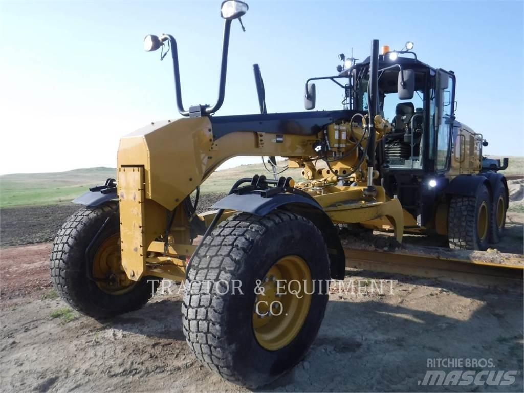 CAT 160M3 Tiehöylät