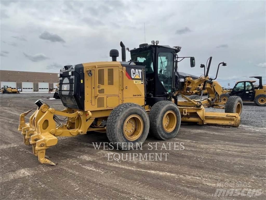 CAT 160M3 Tiehöylät