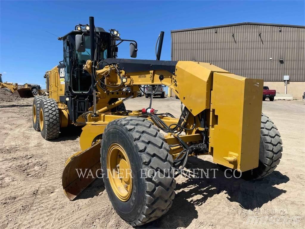 CAT 160M3 AWD Tiehöylät