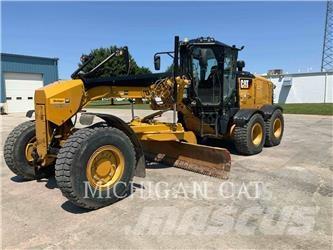 CAT 160M3 AWD Tiehöylät
