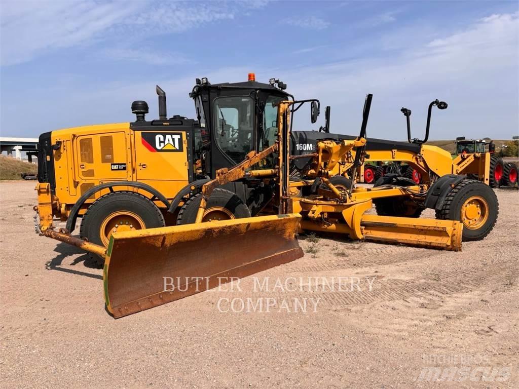CAT 160M3 AWD Tiehöylät