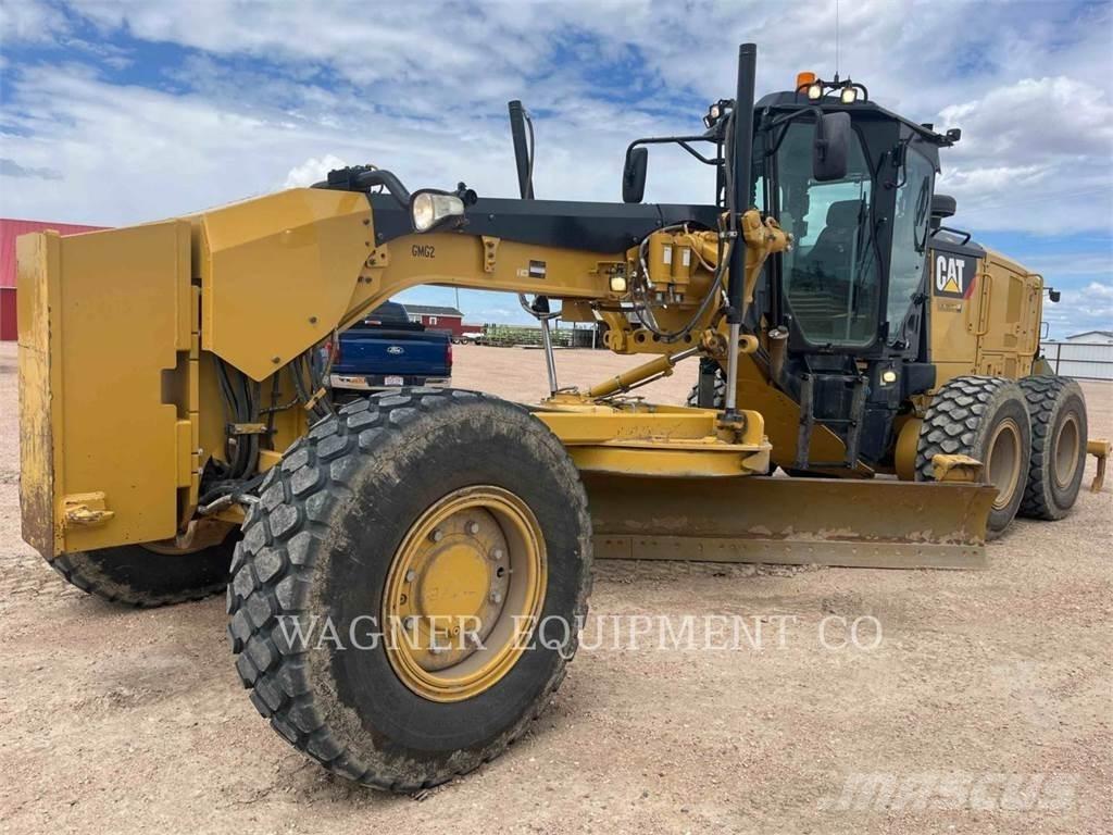 CAT 160M3 AWD Tiehöylät
