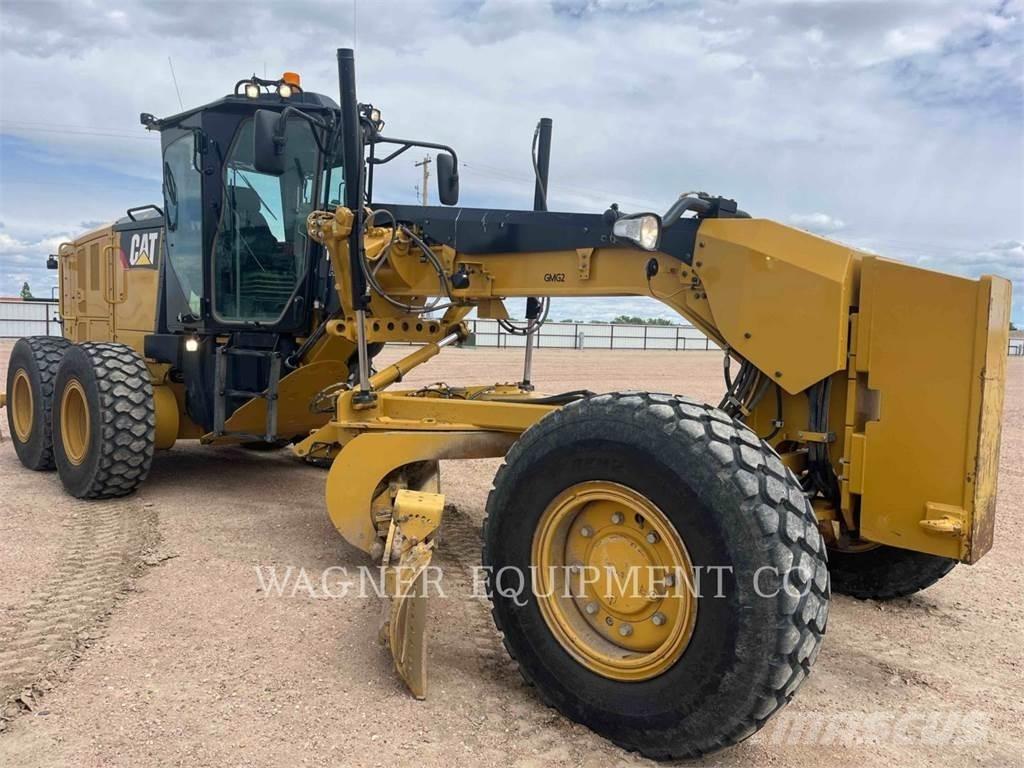 CAT 160M3 AWD Tiehöylät