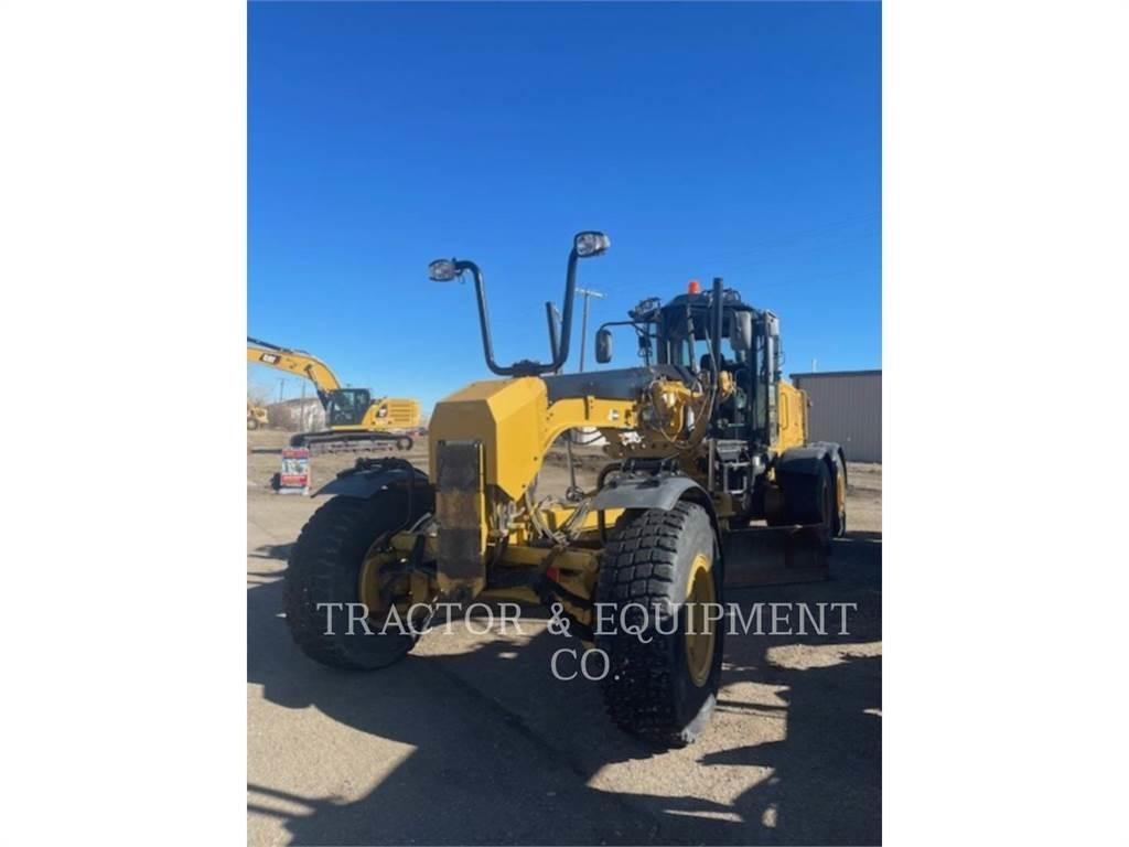 CAT 160M3 AWD Tiehöylät