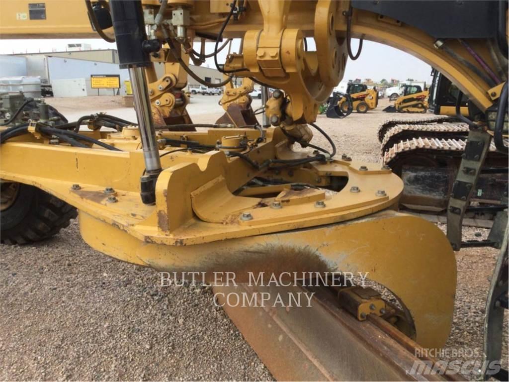 CAT 18 M3 Tiehöylät