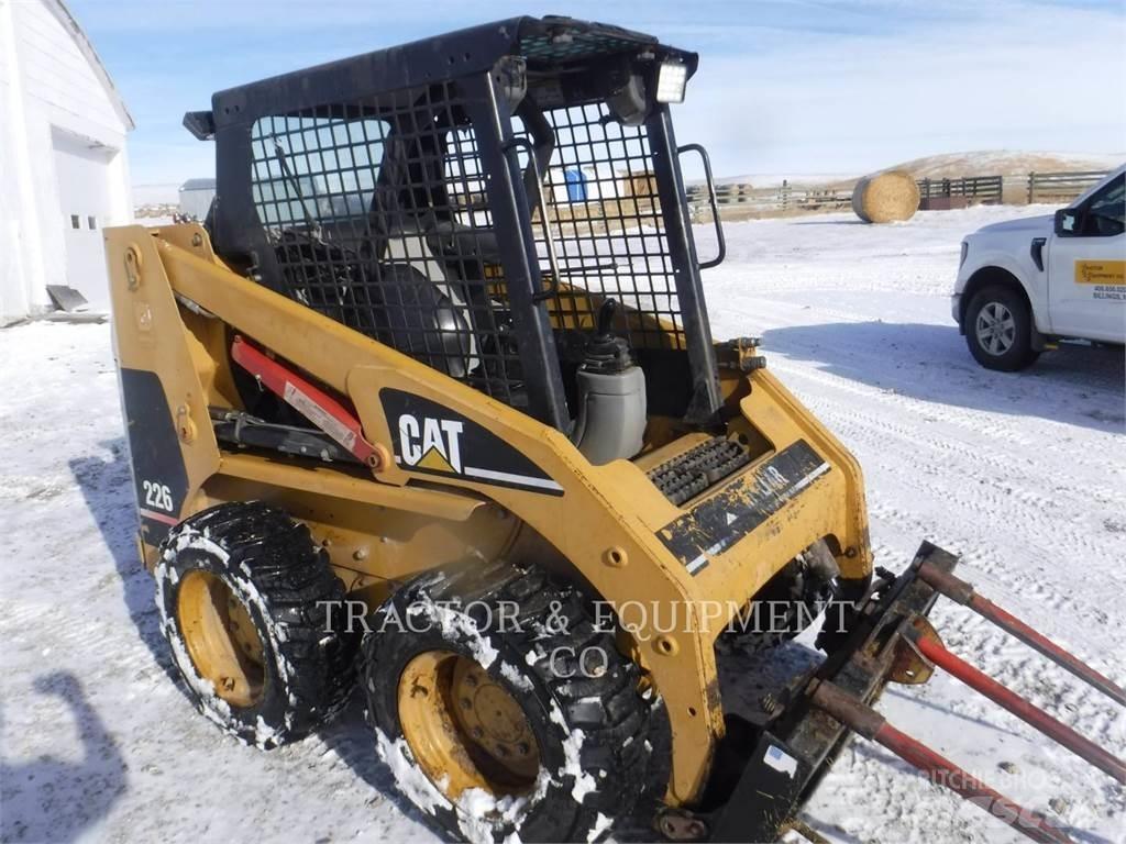 CAT 226 Liukuohjatut kuormaajat