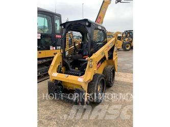 CAT 226 HF Liukuohjatut kuormaajat
