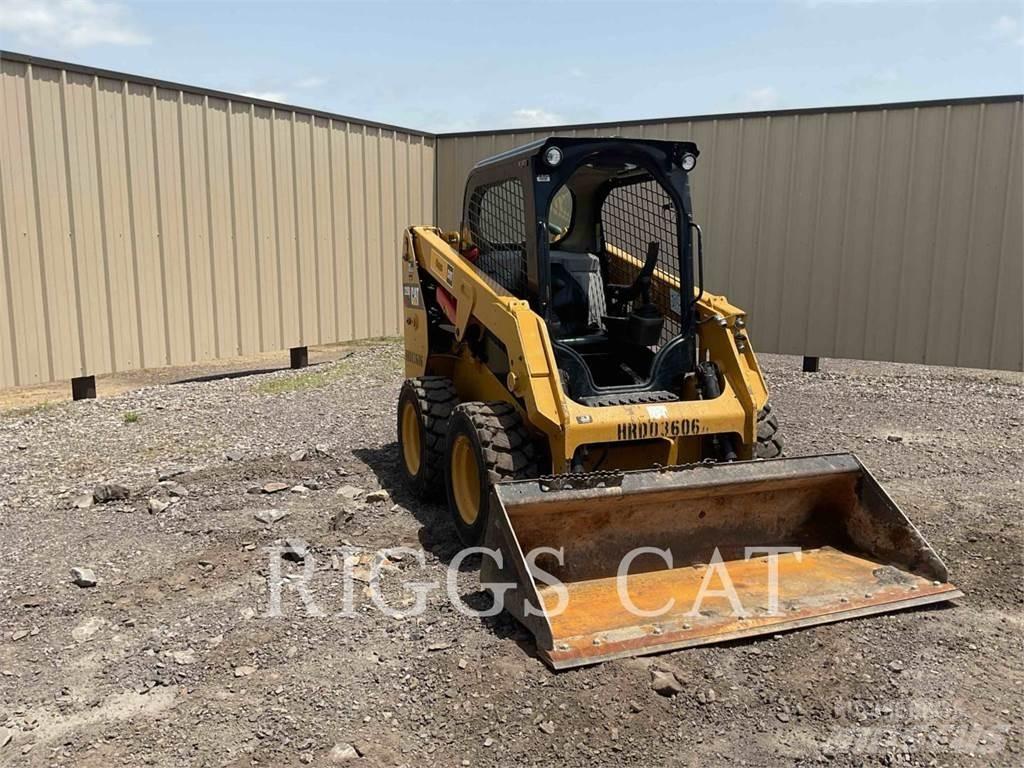 CAT 226D Liukuohjatut kuormaajat