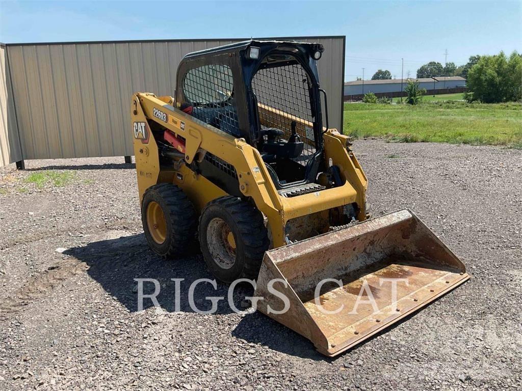 CAT 226D Liukuohjatut kuormaajat