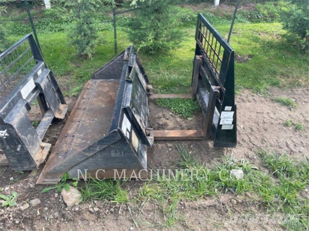 CAT 226D Liukuohjatut kuormaajat