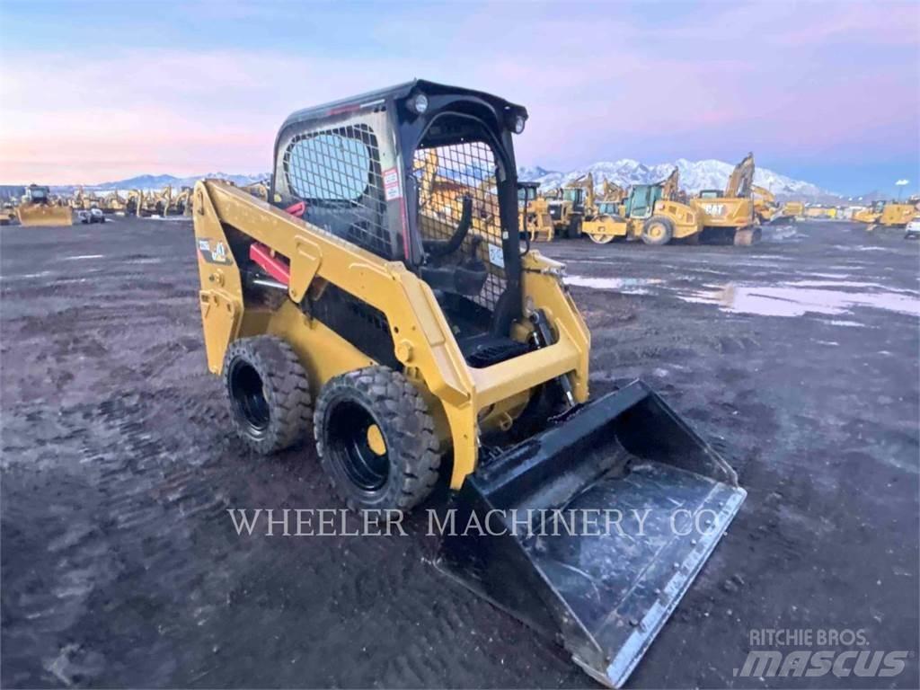 CAT 226D C1-H2 Liukuohjatut kuormaajat