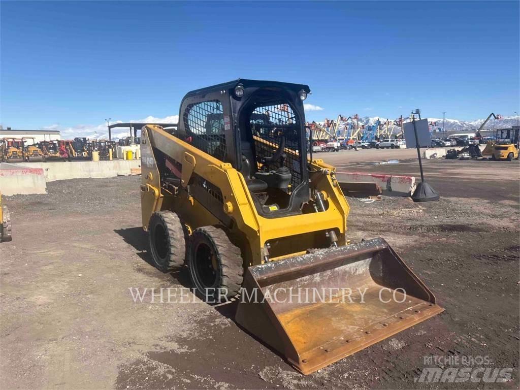 CAT 226D C1-H2 Liukuohjatut kuormaajat