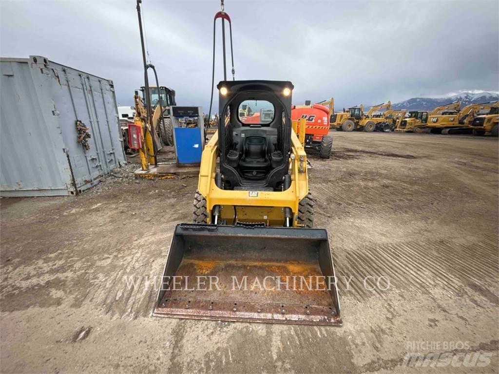 CAT 226D C1-H2 Liukuohjatut kuormaajat