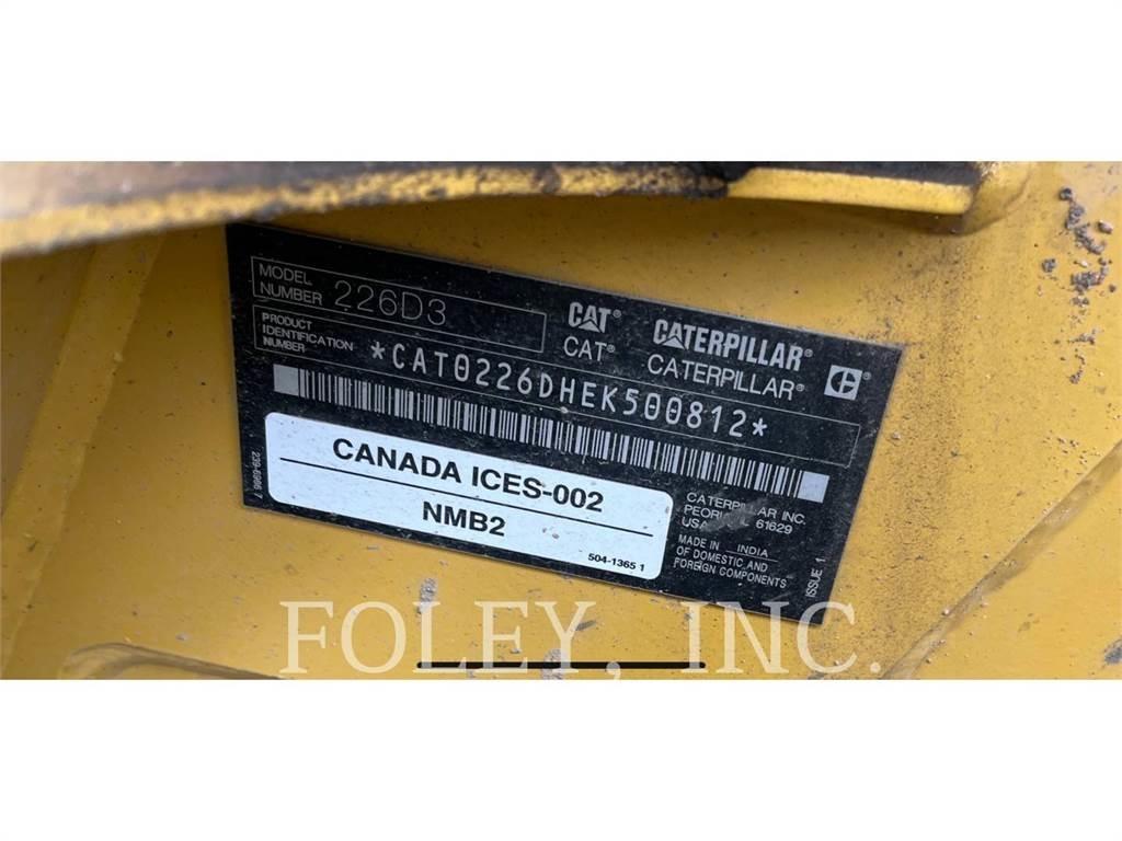 CAT 226D3 Liukuohjatut kuormaajat