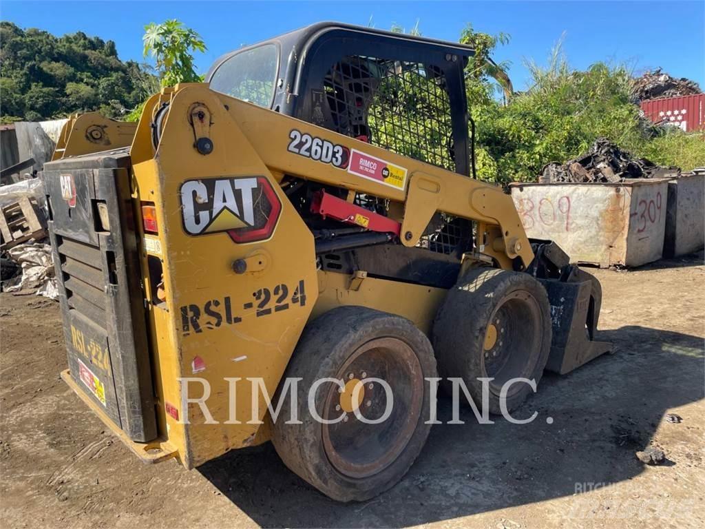 CAT 226D3 Liukuohjatut kuormaajat