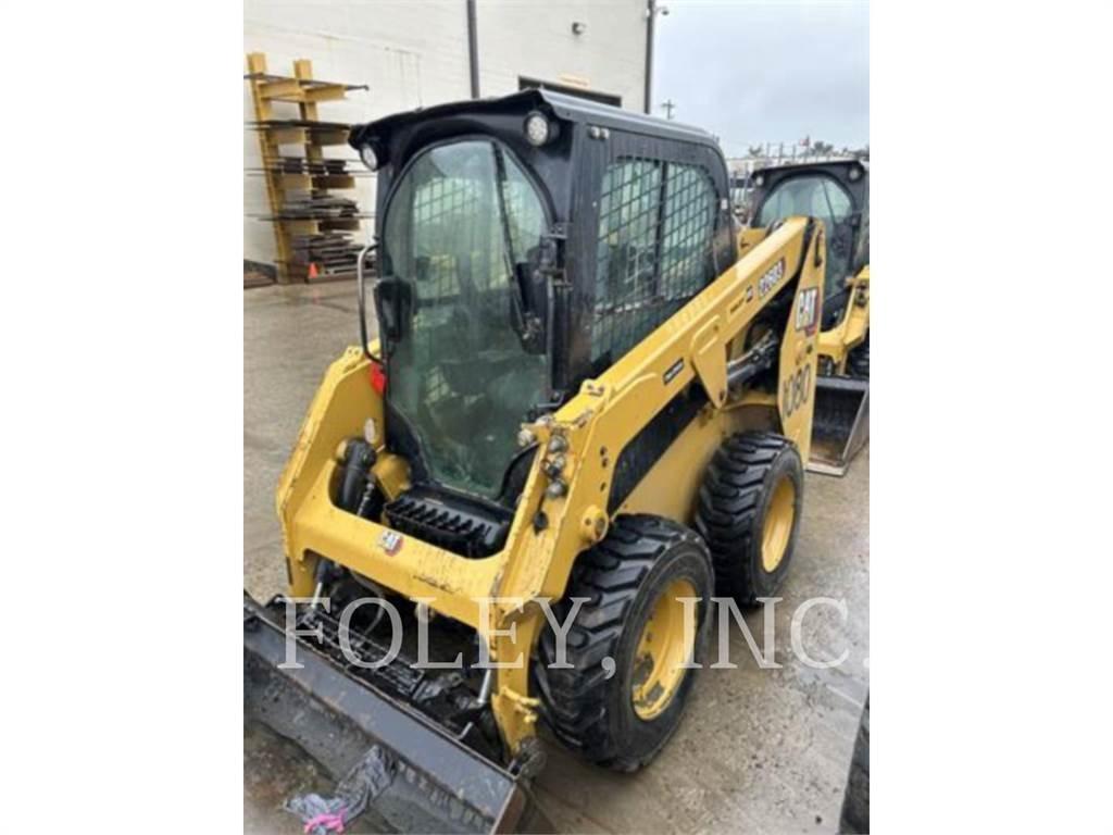 CAT 226D3 Liukuohjatut kuormaajat