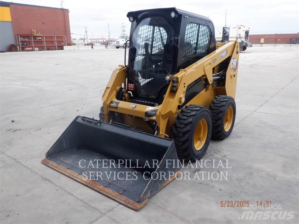 CAT 226D3 Liukuohjatut kuormaajat