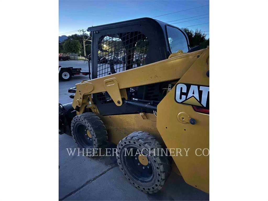 CAT 226D3 C1H2 Liukuohjatut kuormaajat