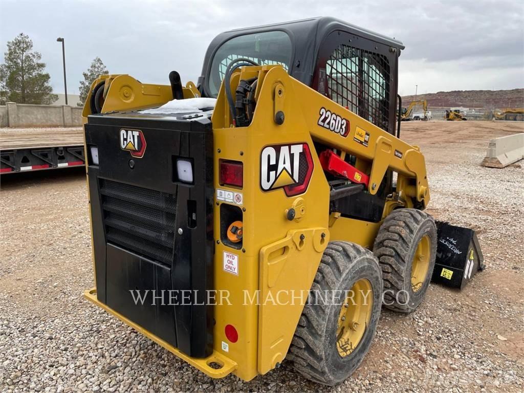 CAT 226D3 C3H2 Liukuohjatut kuormaajat