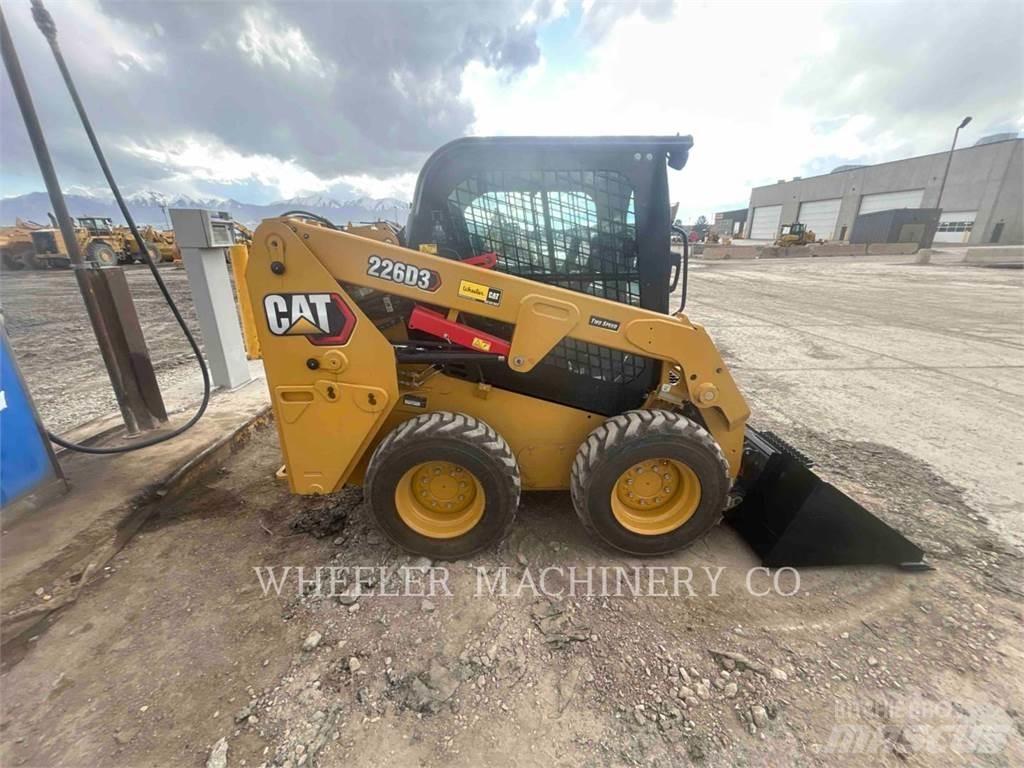 CAT 226D3 C3H2 Liukuohjatut kuormaajat