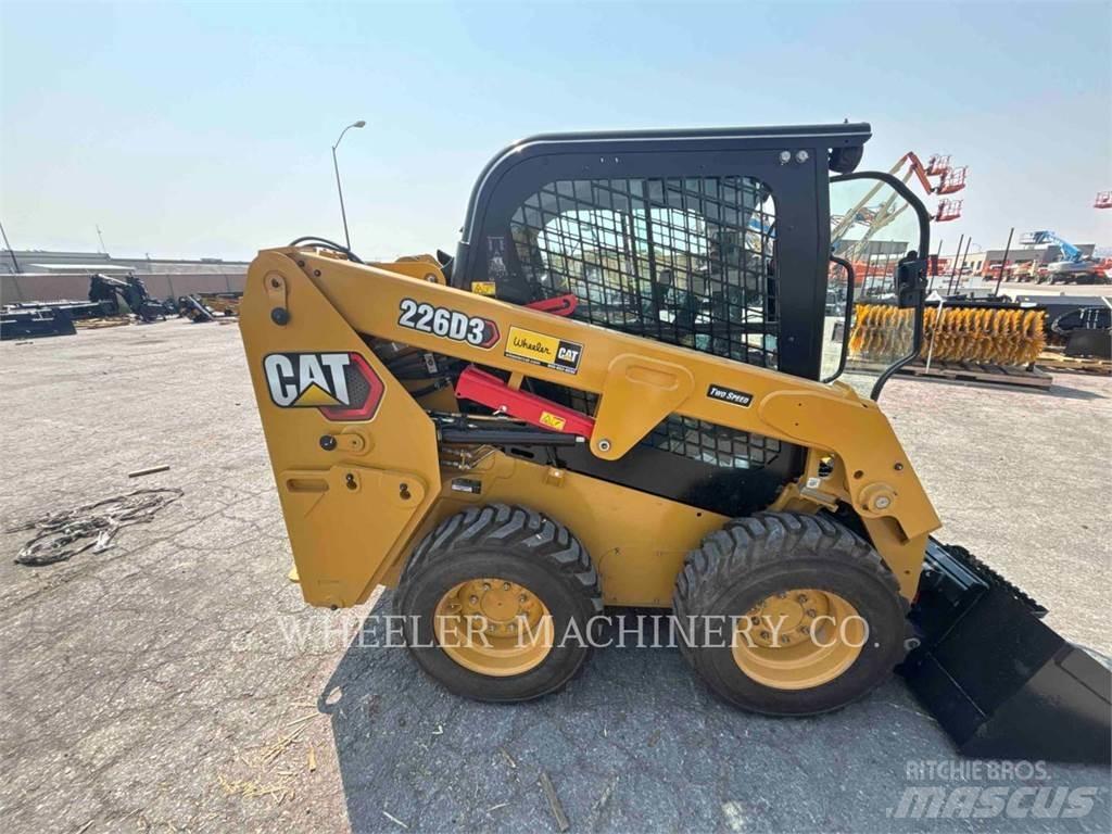 CAT 226D3 C3H2 Liukuohjatut kuormaajat