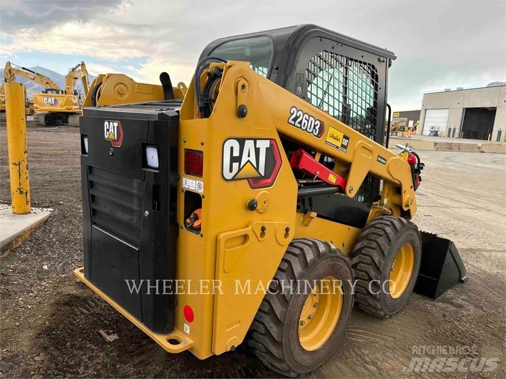 CAT 226D3 C3H2 Liukuohjatut kuormaajat