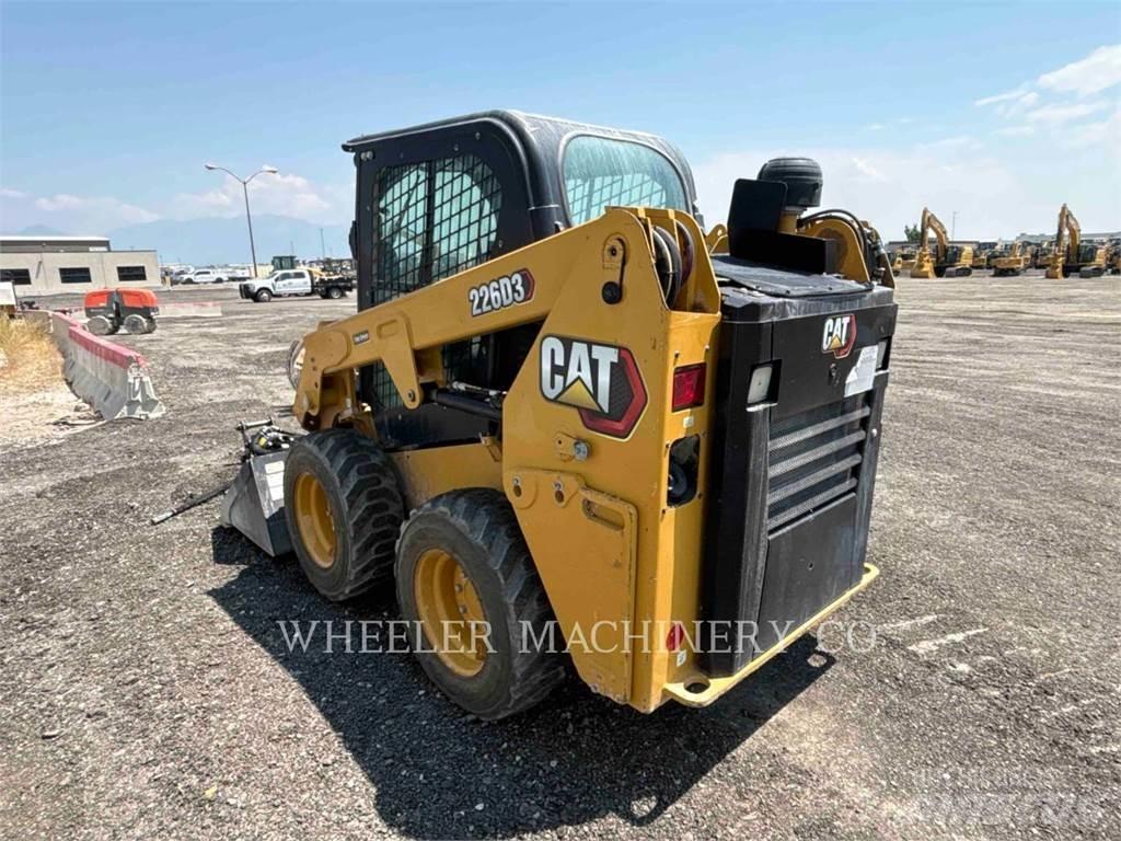 CAT 226D3 C3H2 Liukuohjatut kuormaajat