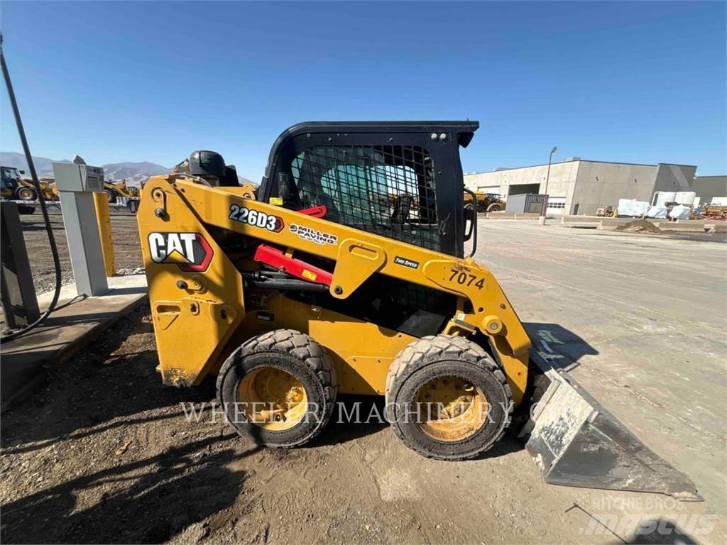 CAT 226D3 C3H2 Liukuohjatut kuormaajat