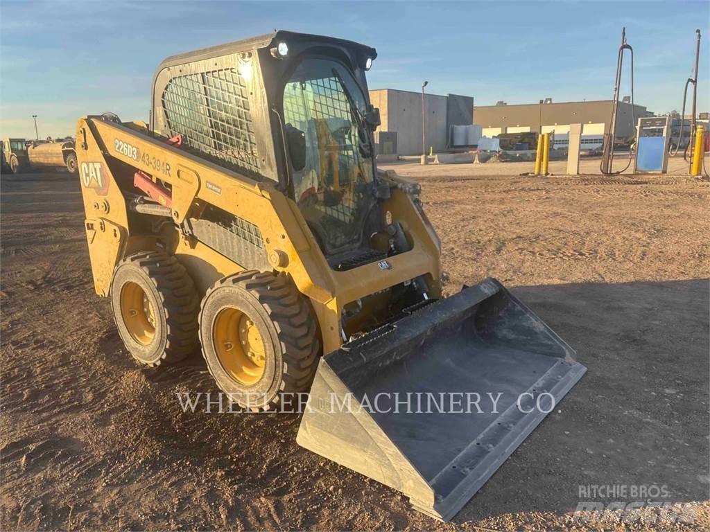 CAT 226D3 C3H2 Liukuohjatut kuormaajat