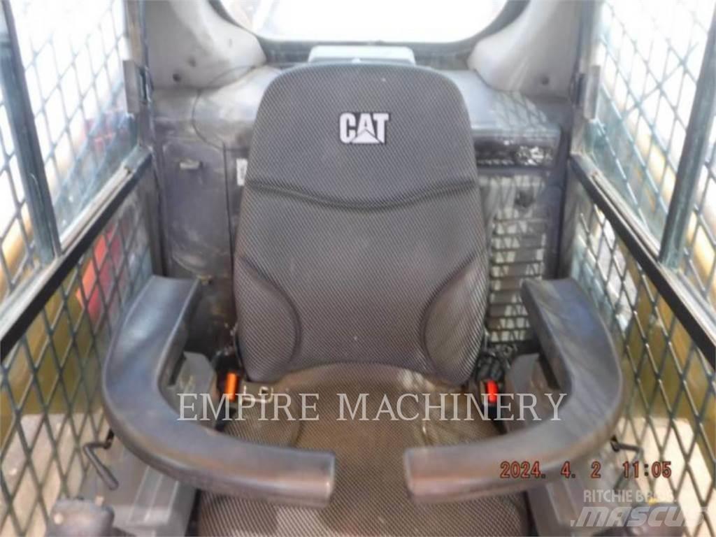 CAT 226D3 CA Liukuohjatut kuormaajat