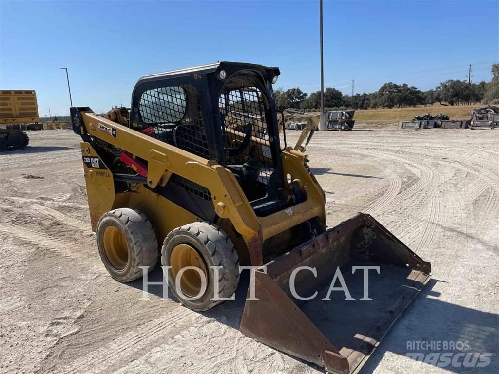 CAT 232D Liukuohjatut kuormaajat