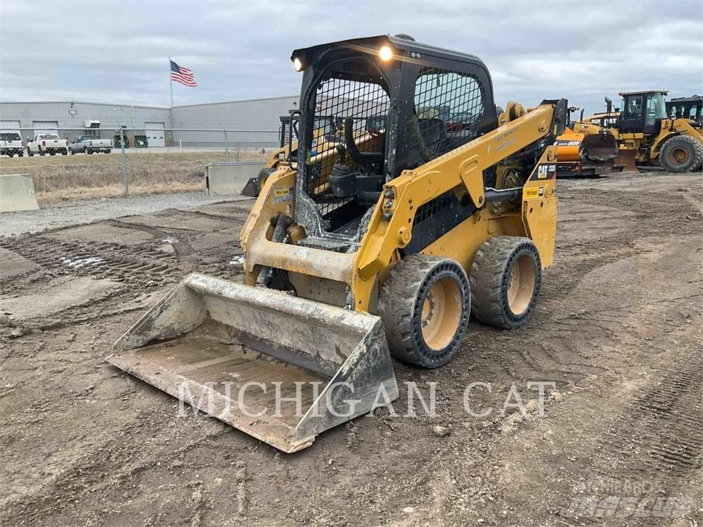 CAT 232D Q+ Liukuohjatut kuormaajat