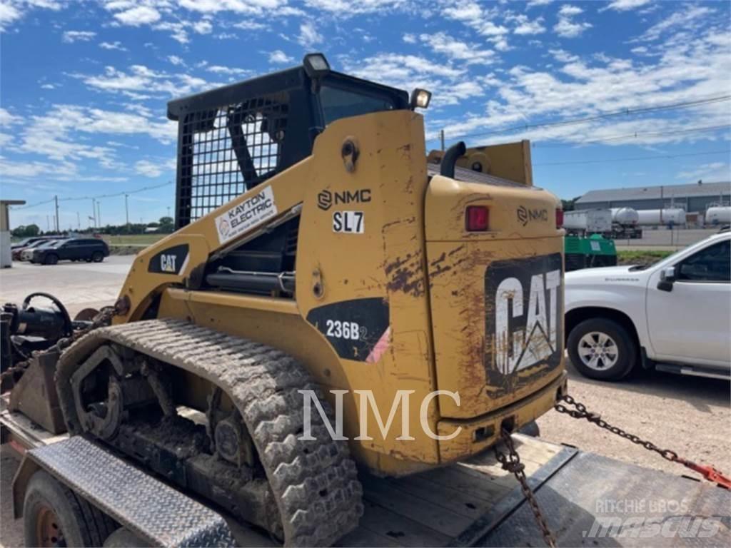 CAT 236B Liukuohjatut kuormaajat