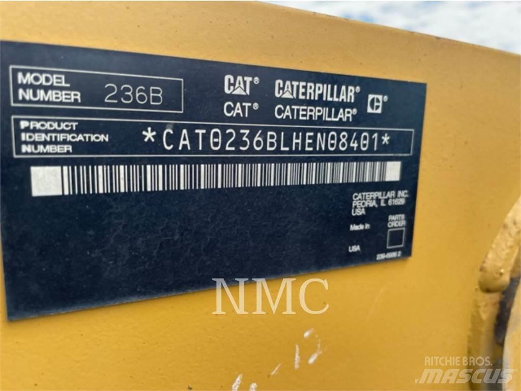 CAT 236B Liukuohjatut kuormaajat
