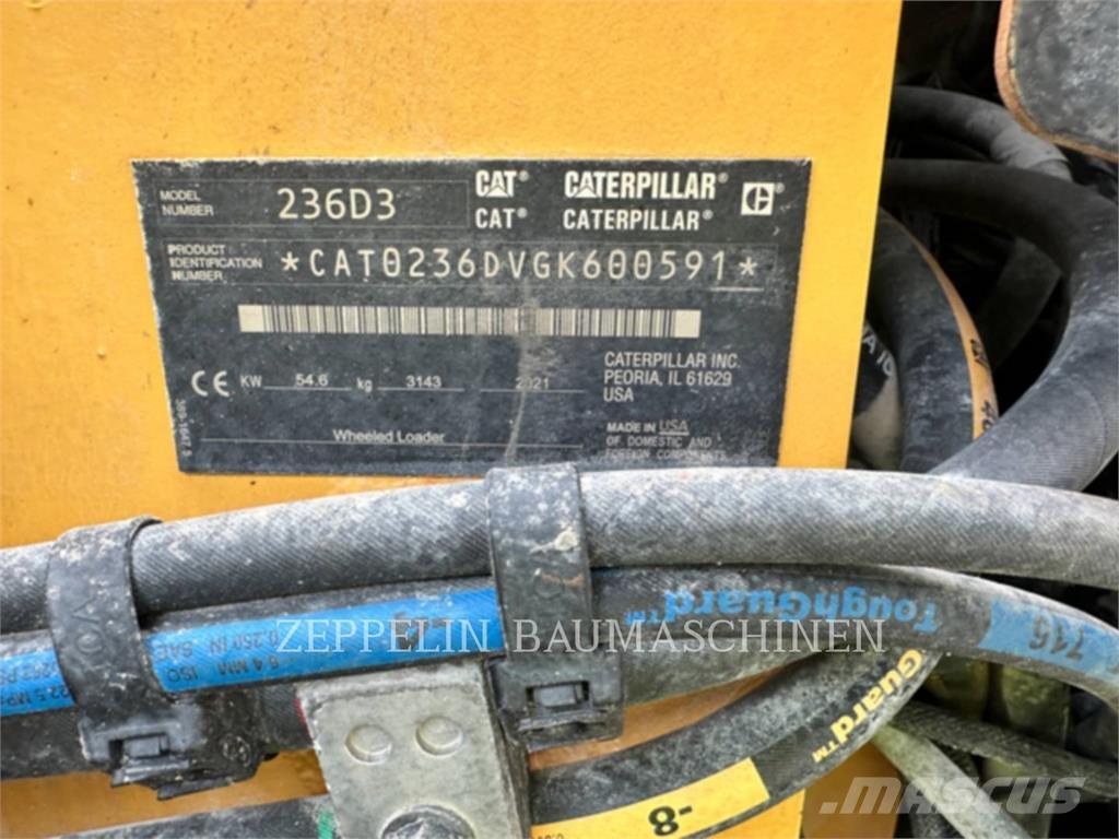 CAT 236D Liukuohjatut kuormaajat