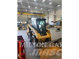 CAT 236D 3 Liukuohjatut kuormaajat