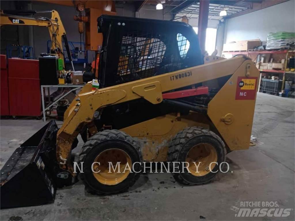 CAT 236D H2CN Liukuohjatut kuormaajat