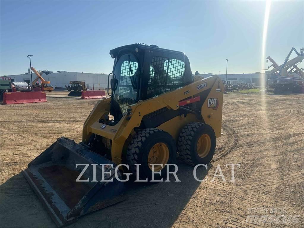 CAT 236D3 Liukuohjatut kuormaajat