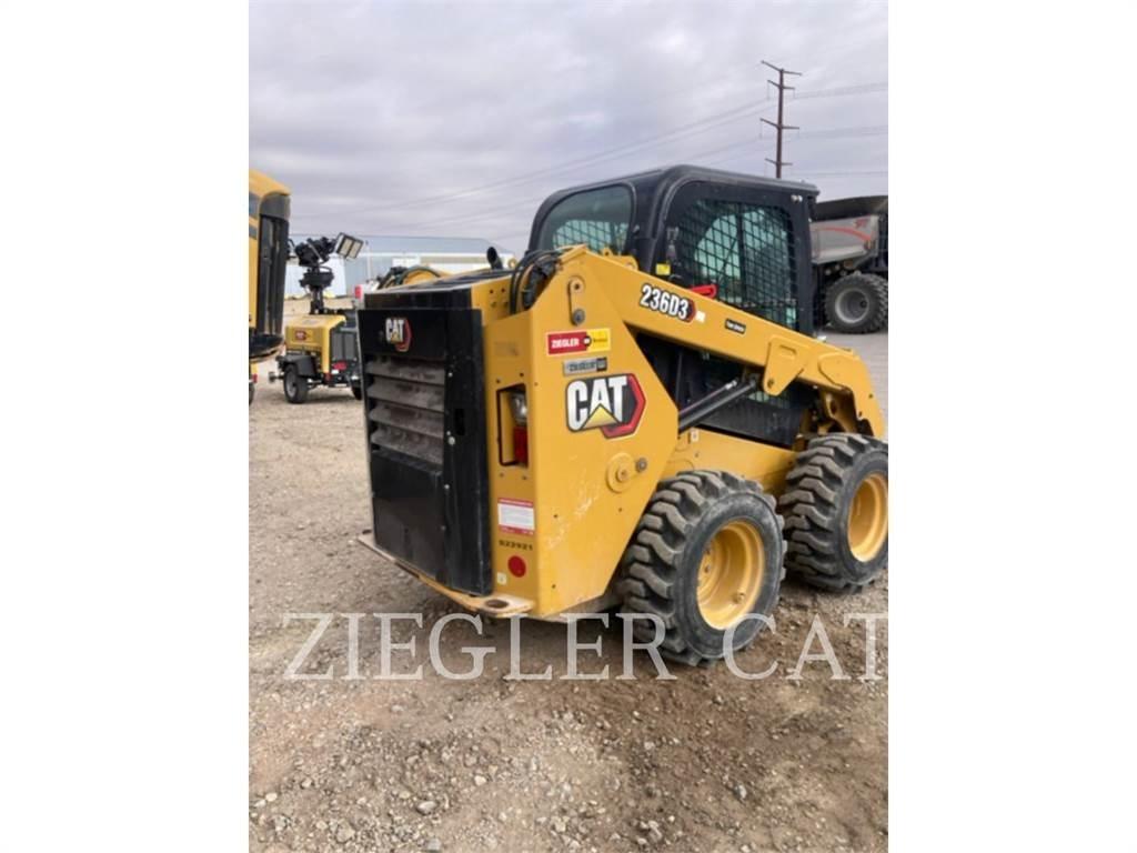 CAT 236D3 Liukuohjatut kuormaajat