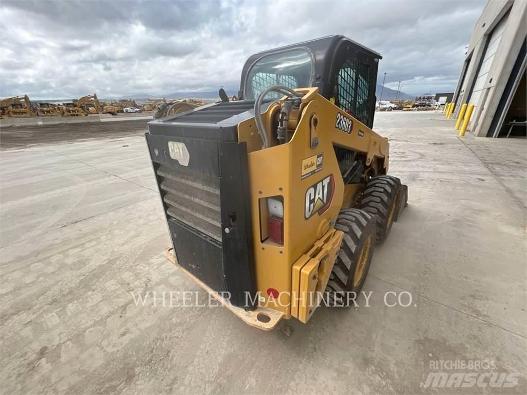 CAT 236D3 C3H2 Liukuohjatut kuormaajat