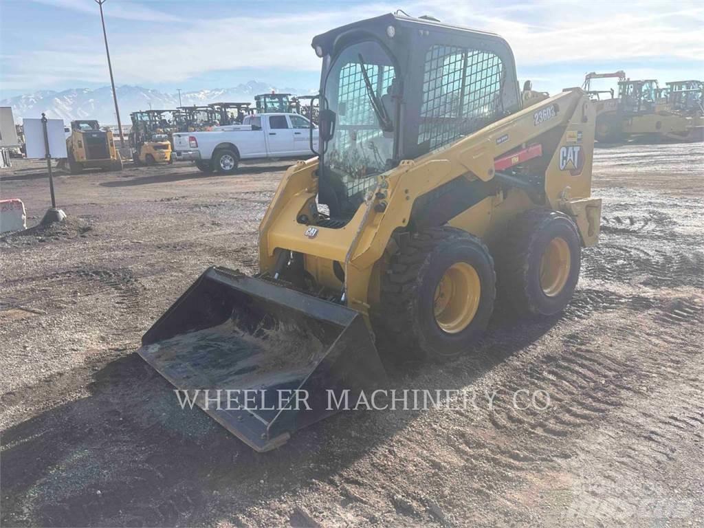 CAT 236D3 C3H2 Liukuohjatut kuormaajat