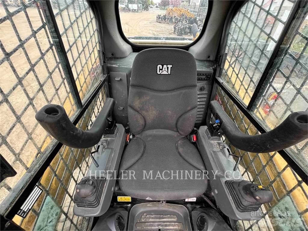 CAT 236D3 C3H2 Liukuohjatut kuormaajat