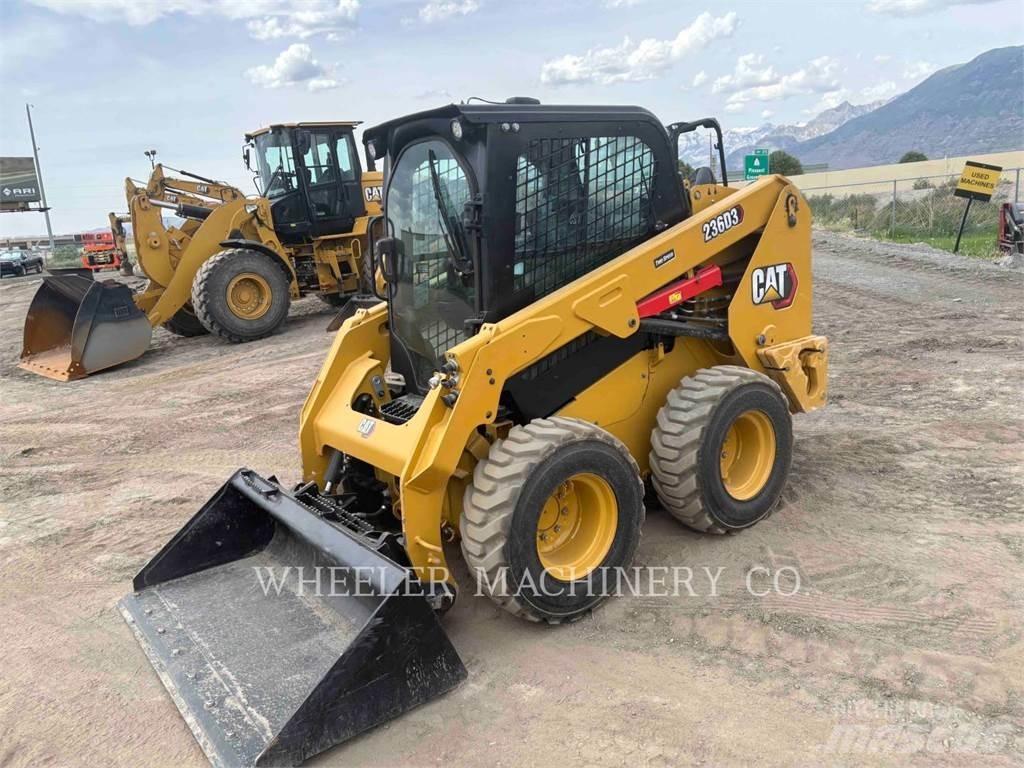 CAT 236D3 C3H2 Liukuohjatut kuormaajat
