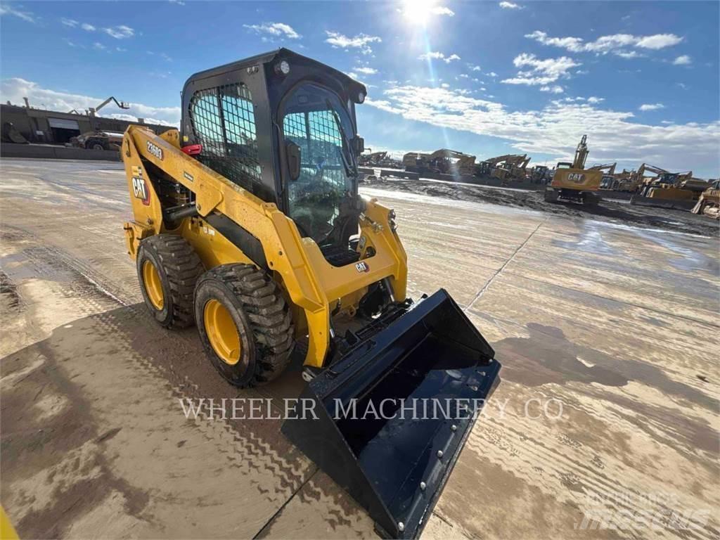 CAT 236D3 C3H2 Liukuohjatut kuormaajat