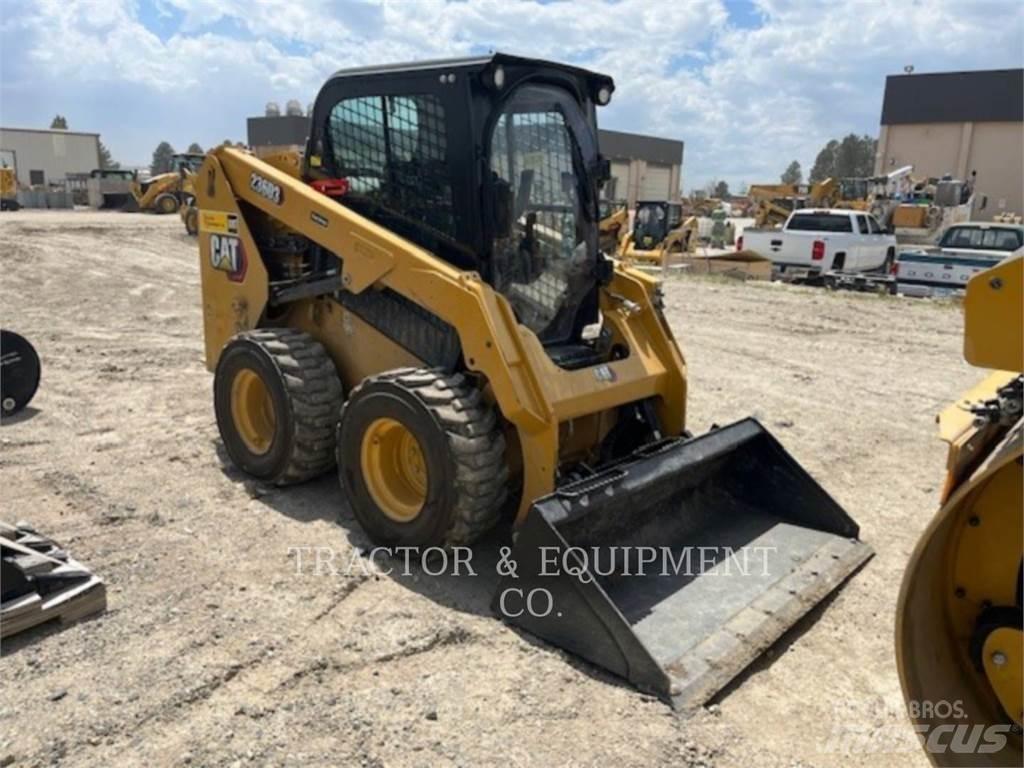CAT 236D3 H2CB Liukuohjatut kuormaajat