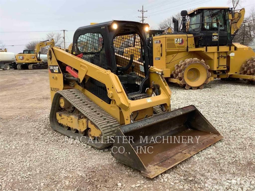 CAT 239D Telakuormaajat