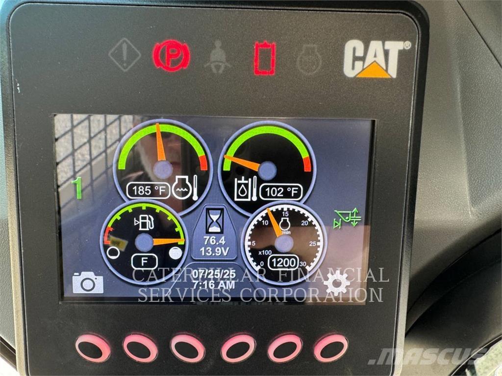 CAT 239D3 Telakuormaajat