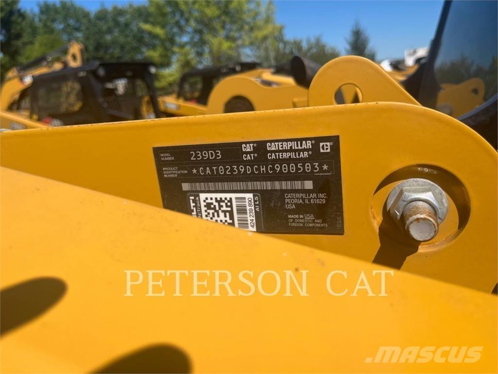 CAT 239D3 Liukuohjatut kuormaajat