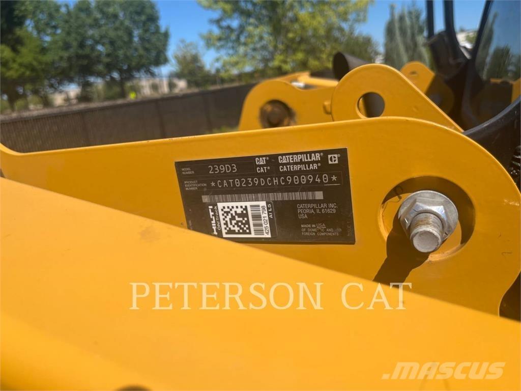 CAT 239D3 Liukuohjatut kuormaajat
