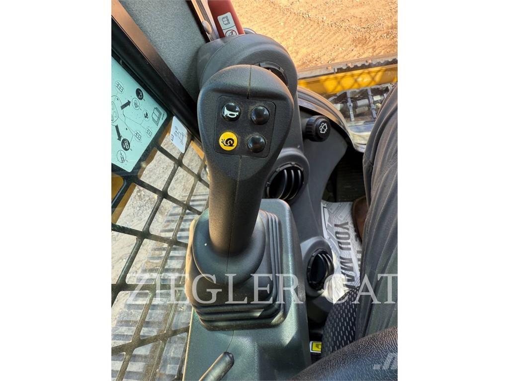 CAT 239D3 Telakuormaajat